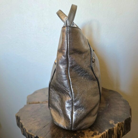 Authentic Salvatore Ferragamo Metallic Leather Gancini Tote – Made in Italy - Picture 13 of 16